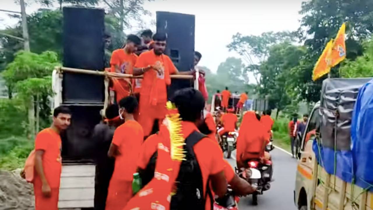 ১০ দর্শনার্থীর মৃত্যুতে কঠোর প্রশাসন! ডিজে নিয়ে জল্পেশ যাওয়ায় নিষেধাজ্ঞা